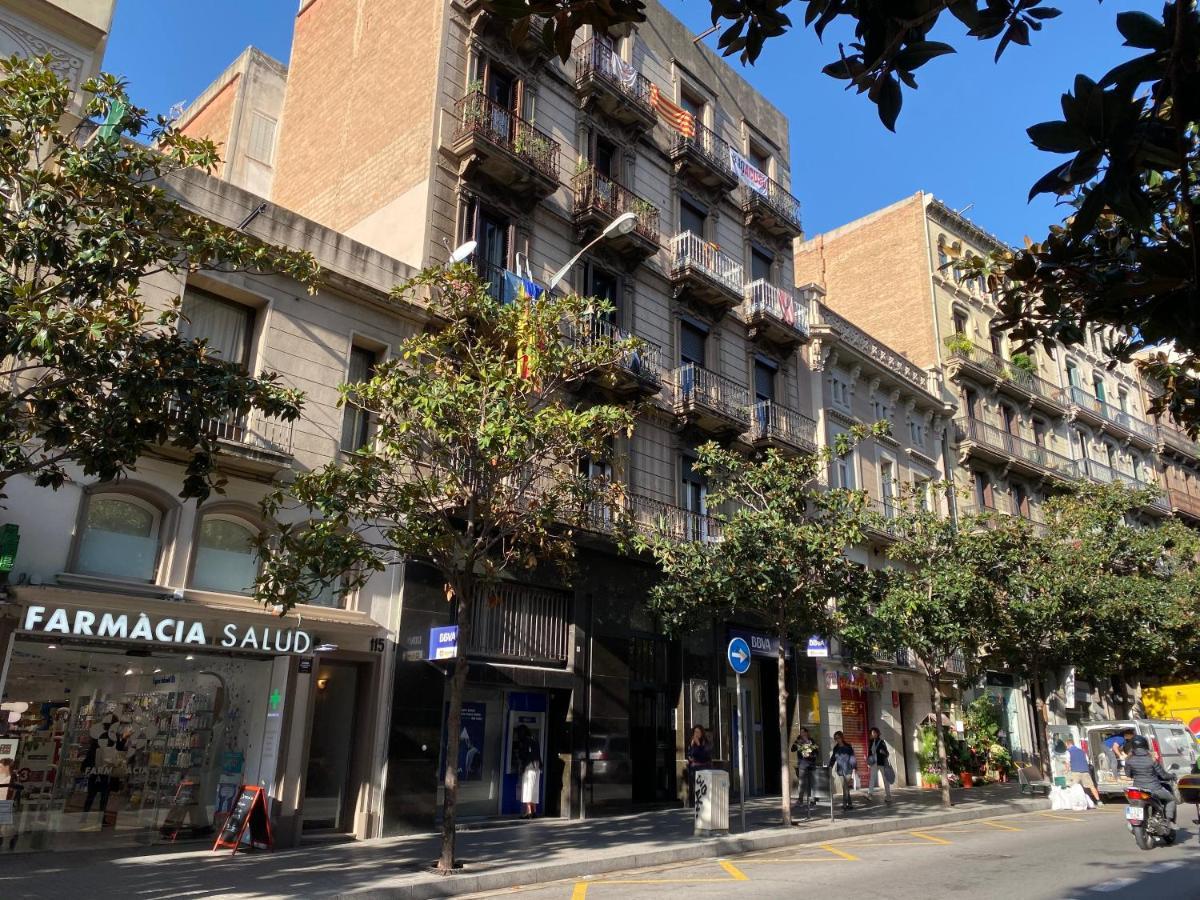 Apartament Barcelona Housing Recommend For Students Zewnętrze zdjęcie