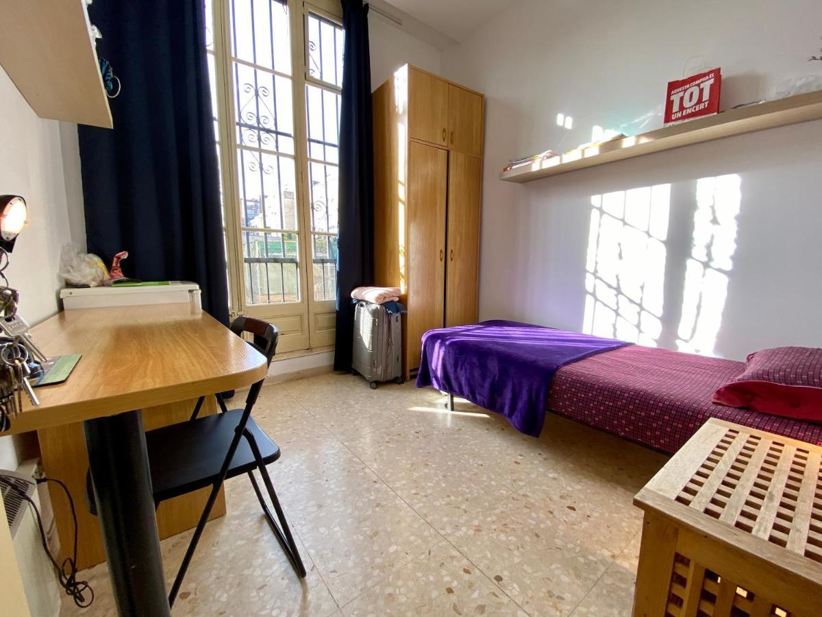 Apartament Barcelona Housing Recommend For Students Zewnętrze zdjęcie