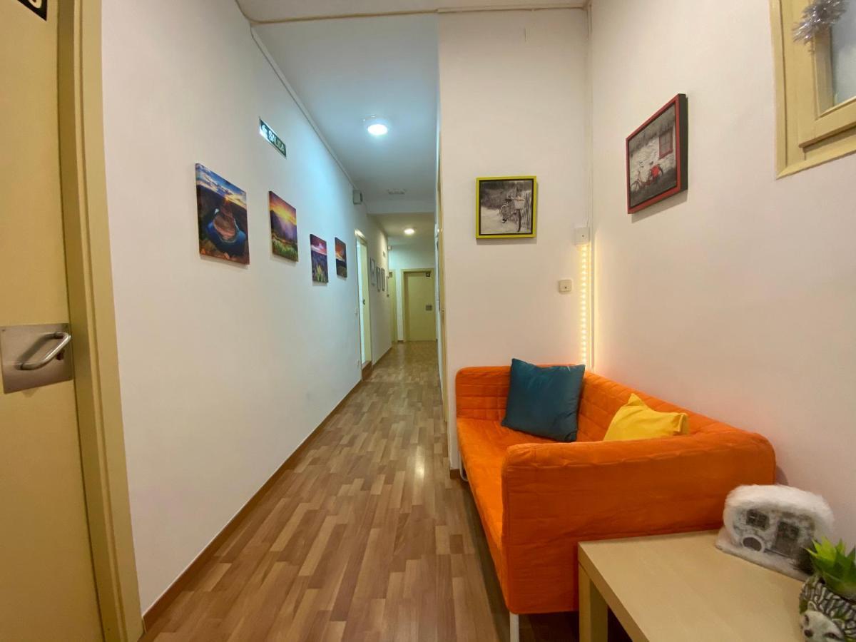 Apartament Barcelona Housing Recommend For Students Zewnętrze zdjęcie