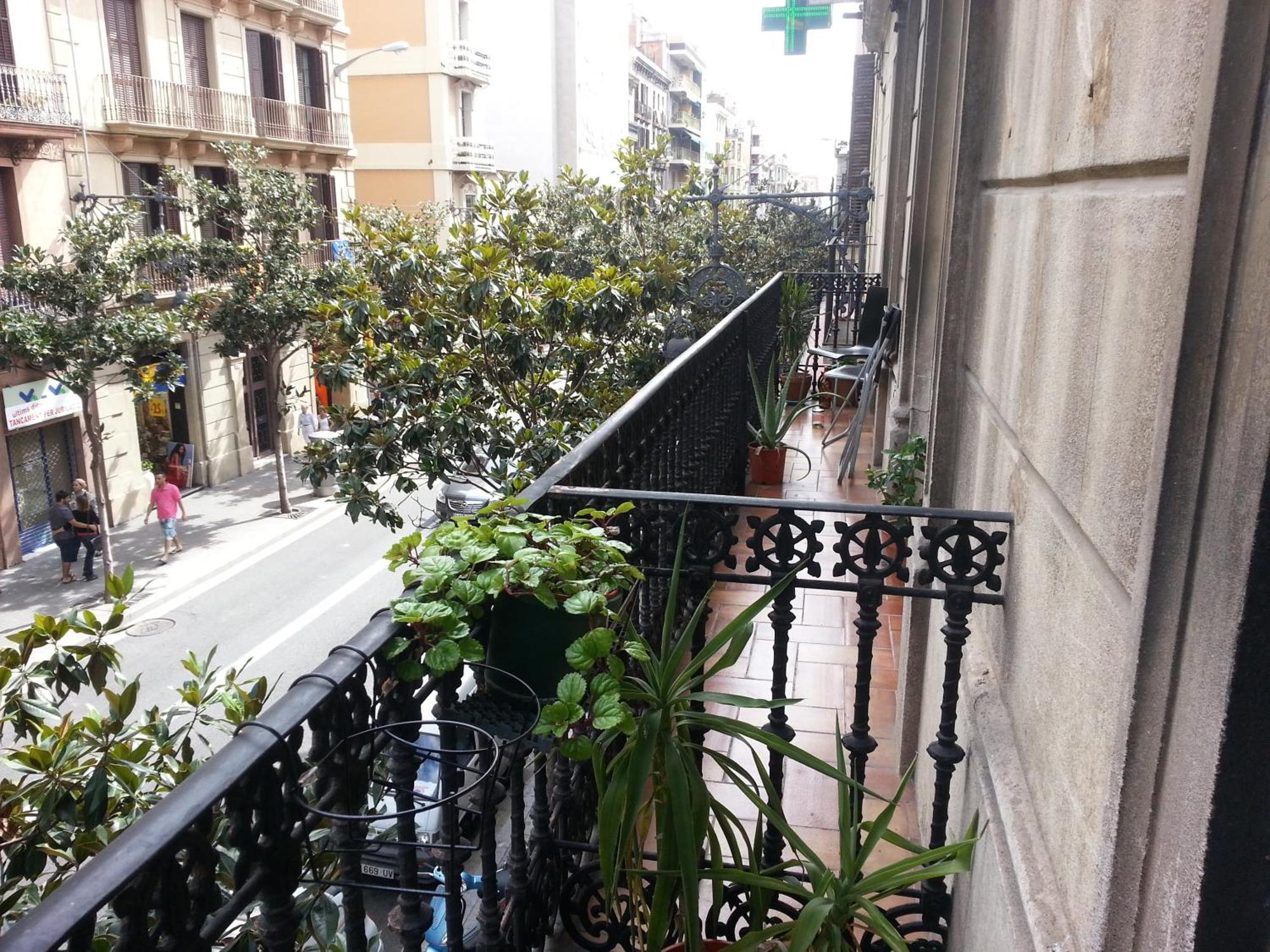 Apartament Barcelona Housing Recommend For Students Zewnętrze zdjęcie